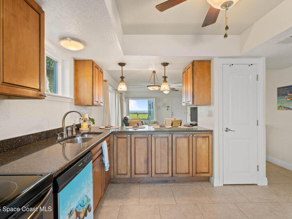 1321 S Miramar Avenue, Indialantic, FL 32903