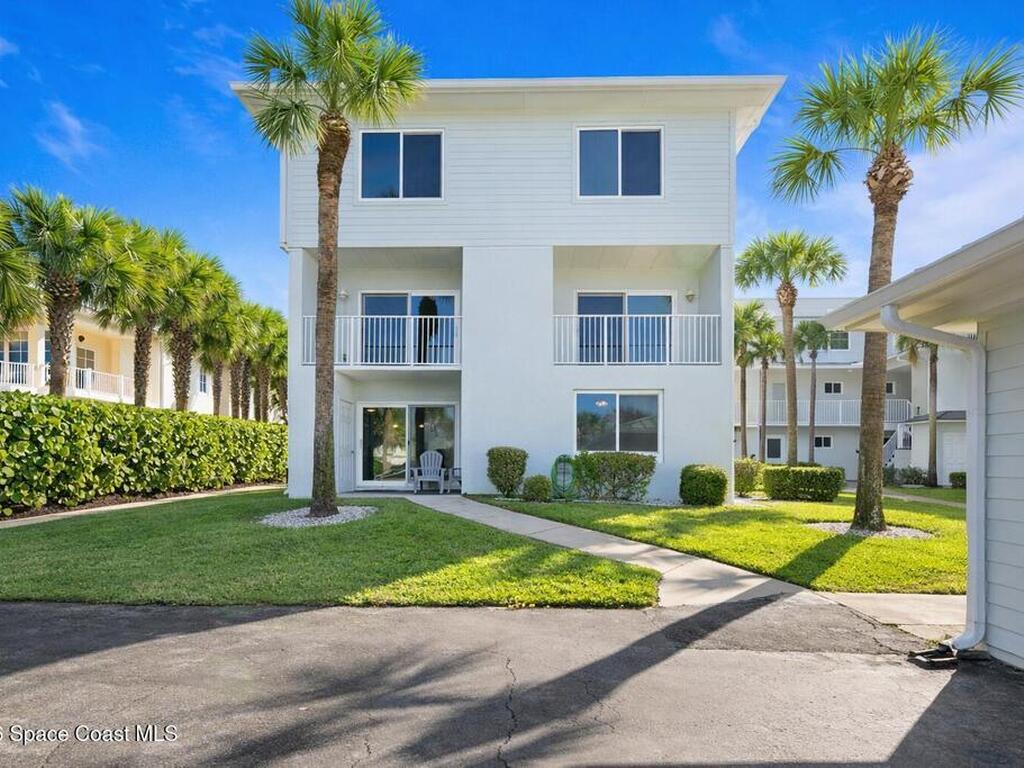 1321 S Miramar Avenue, Indialantic, FL 32903