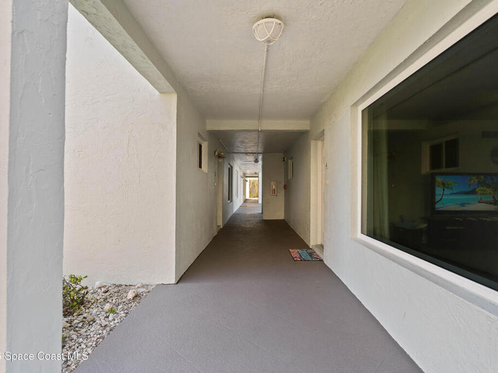 1321 S Miramar Avenue, Indialantic, FL 32903