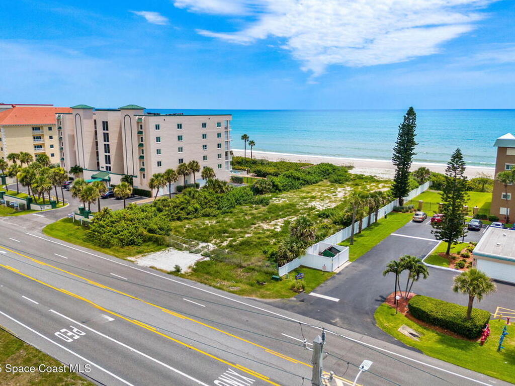 1455 N Hwy A1A, Indialantic, FL 32903
