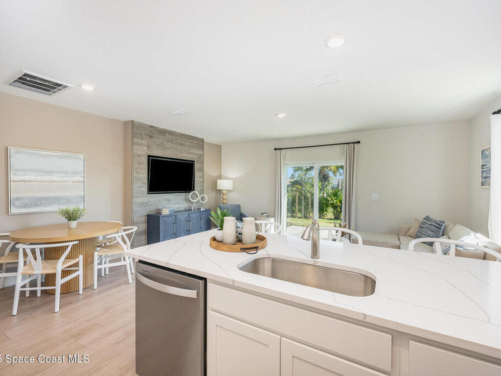 466 Houston Lane, Merritt Island, FL 32953