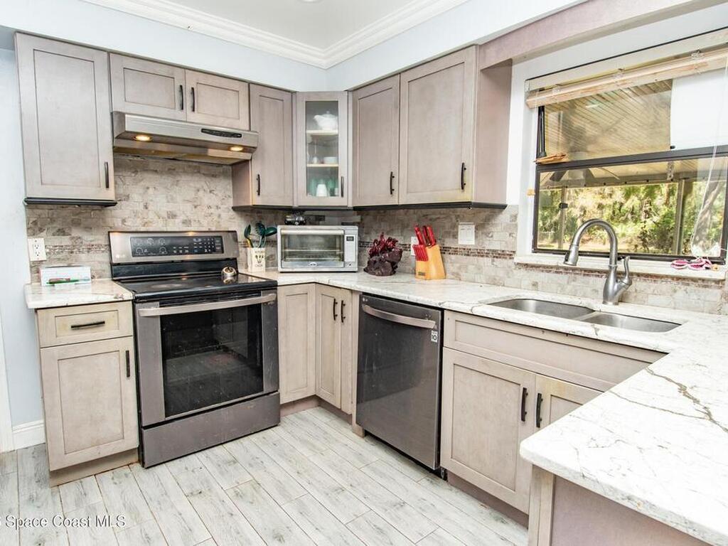 4022 Canaveral Groves Boulevard, Cocoa, FL 32926