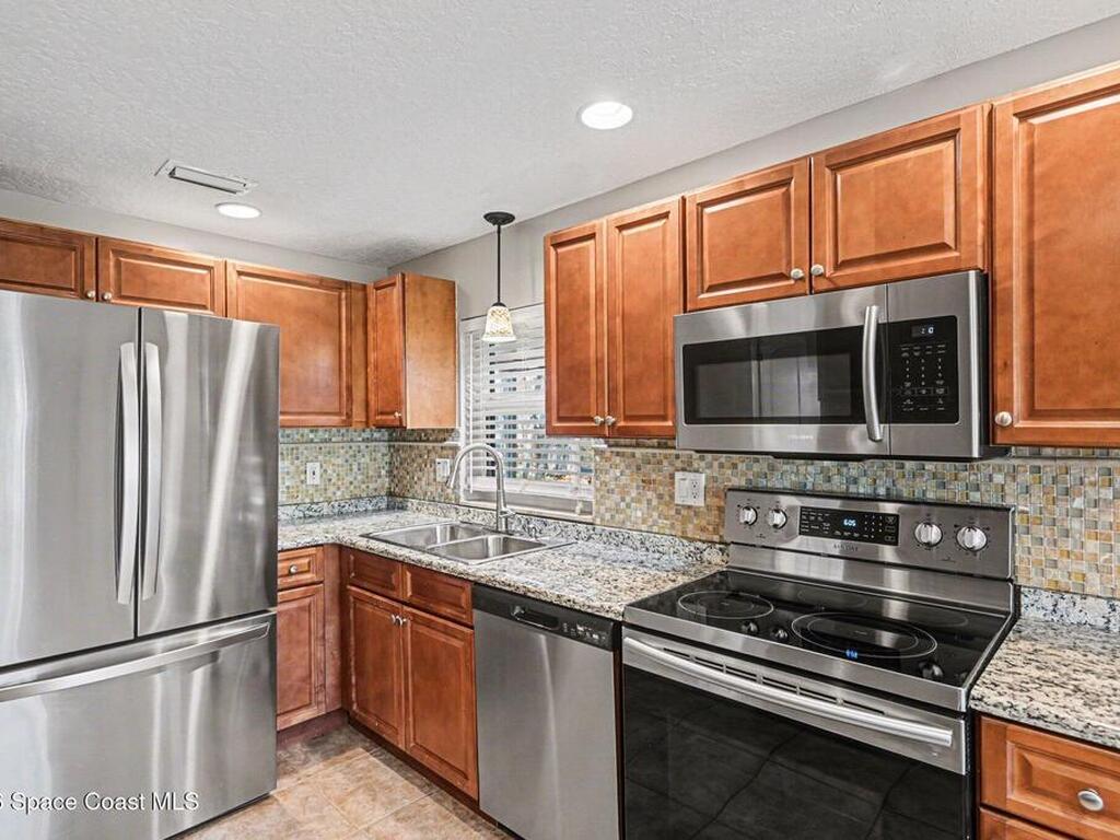 542 Coconut Street, Satellite Beach, FL 32937
