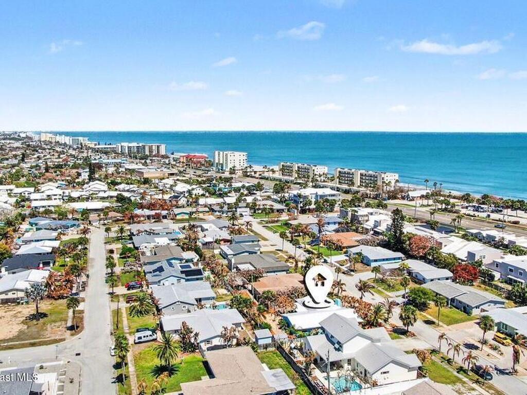 542 Coconut Street, Satellite Beach, FL 32937