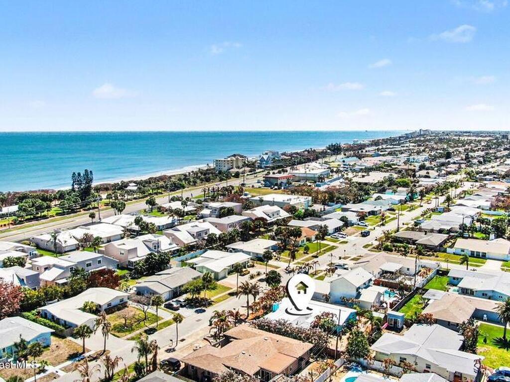 542 Coconut Street, Satellite Beach, FL 32937