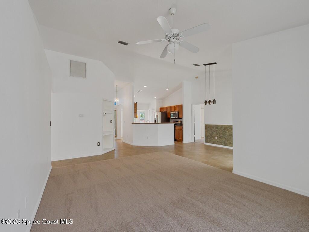 9084 102nd Avenue, Vero Beach, FL 32967