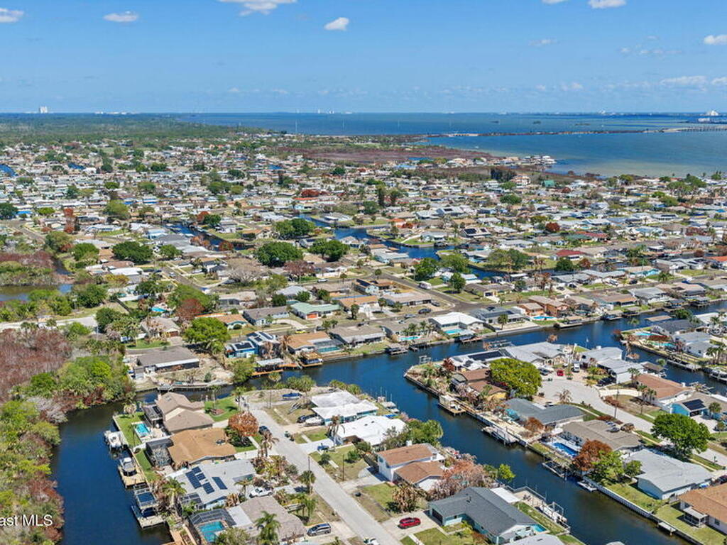 1570 Tarpon Street, Merritt Island, FL 32952
