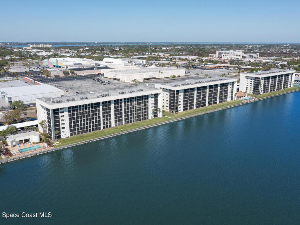 300 S Sykes Creek Parkway, Merritt Island, FL 32952