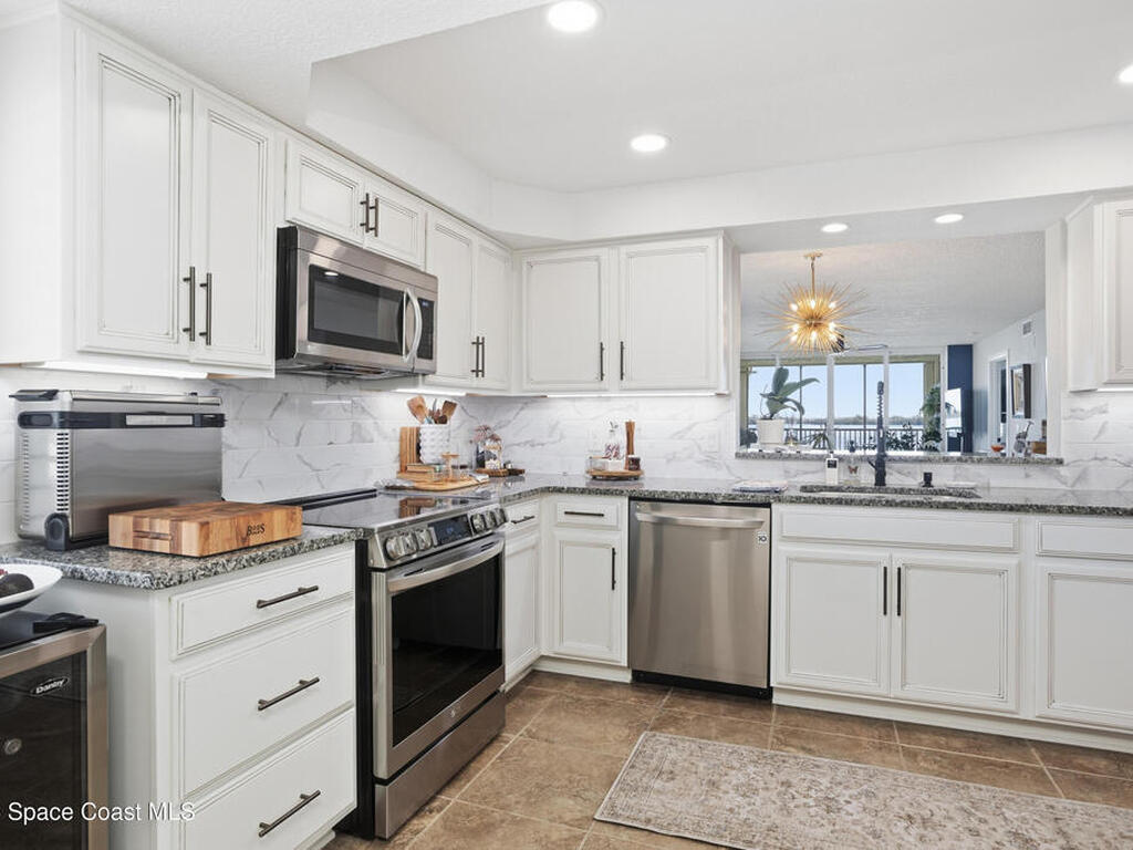 300 S Sykes Creek Parkway, Merritt Island, FL 32952