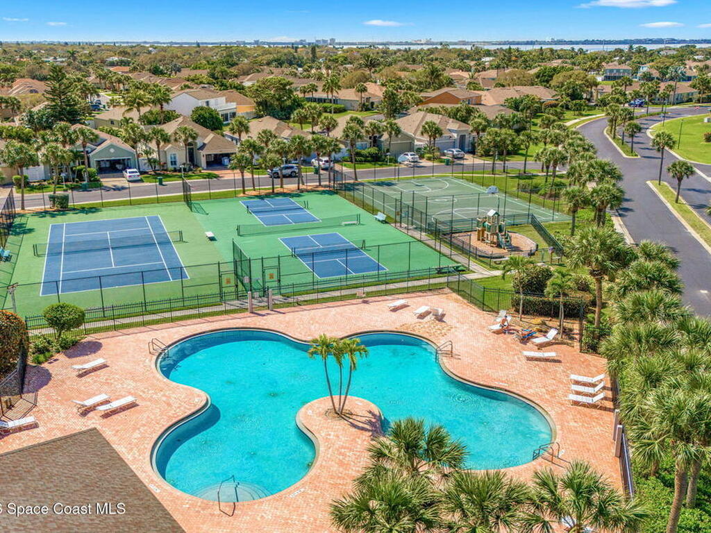 541 Oceanside Boulevard, Indialantic, FL 32903