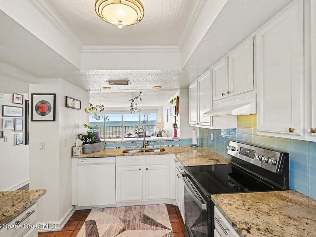 1095 N Highway A1a, Indialantic, FL 32903
