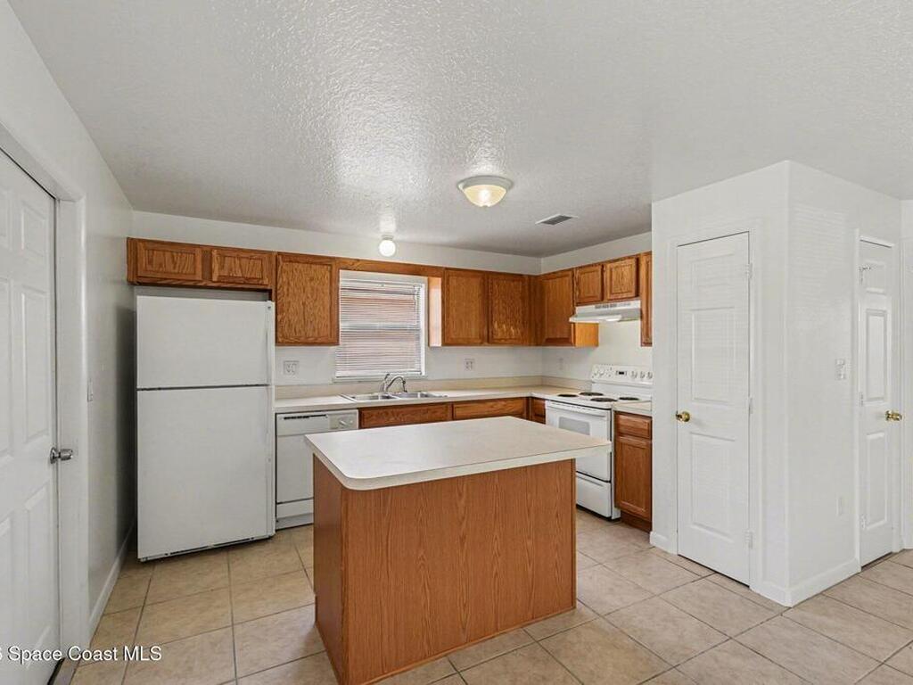 816 Angela Avenue, Rockledge, FL 32955