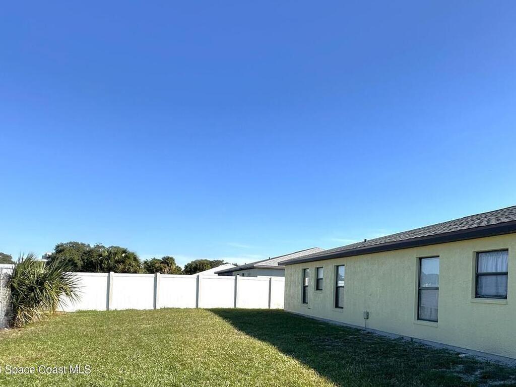 816 Angela Avenue, Rockledge, FL 32955