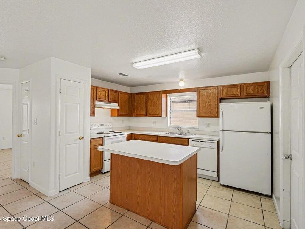 816 Angela Avenue, Rockledge, FL 32955