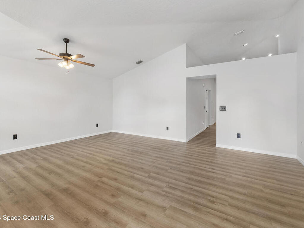 2470 Forest Run Drive, Melbourne, FL 32935