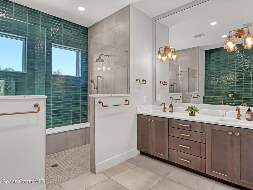 224 Woody Circle, Melbourne Beach, FL 32951