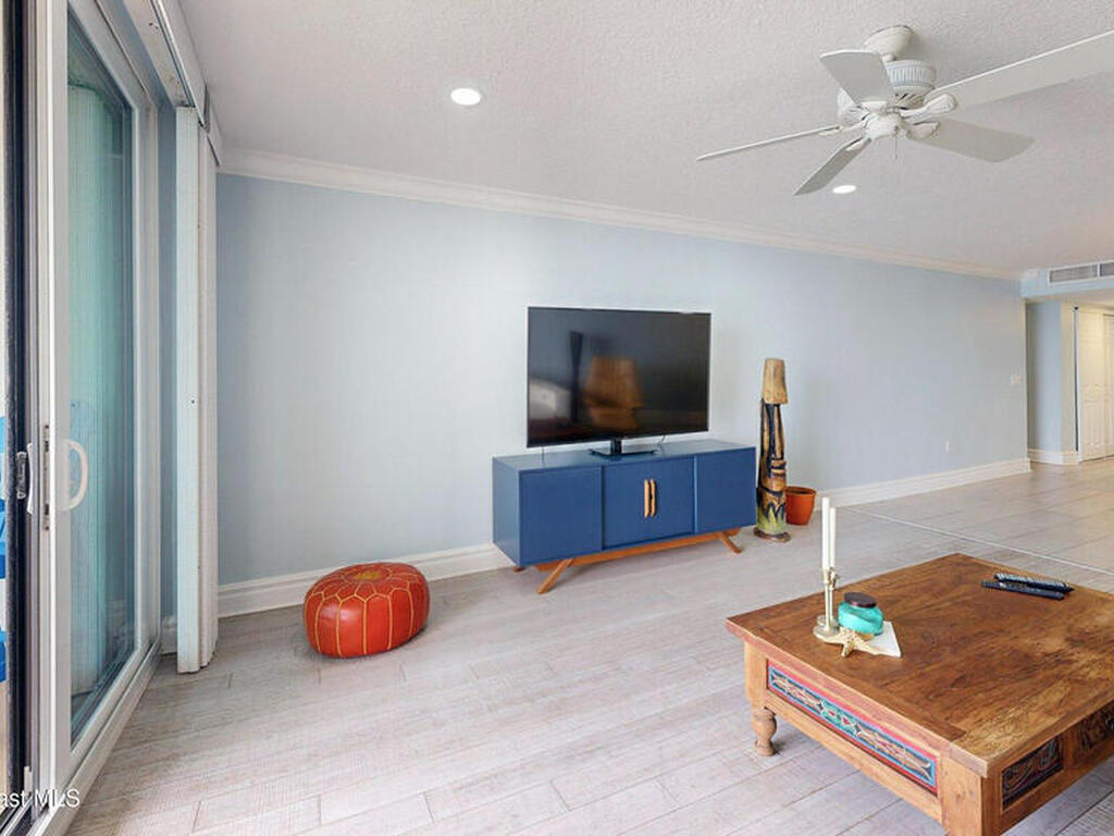 2815 S Atlantic Avenue, Cocoa Beach, FL 32931