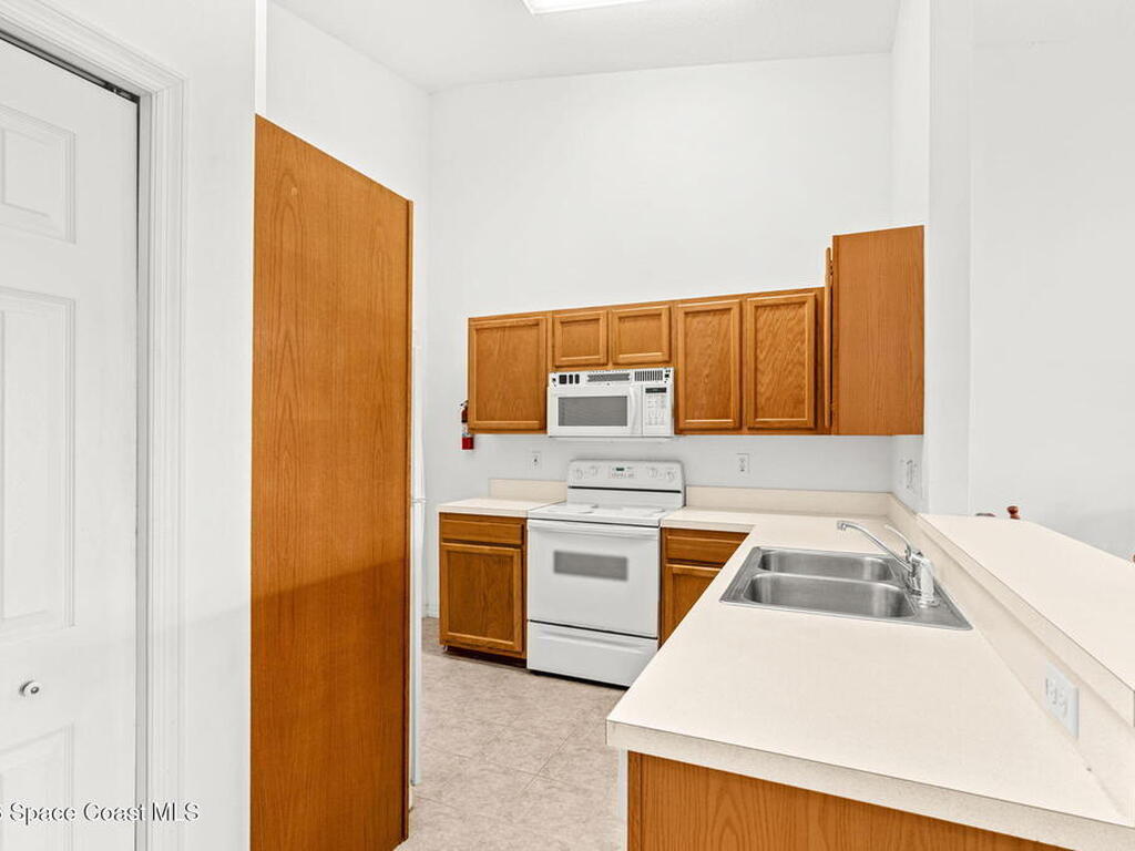 85 Village Street, Satellite Beach, FL 32937