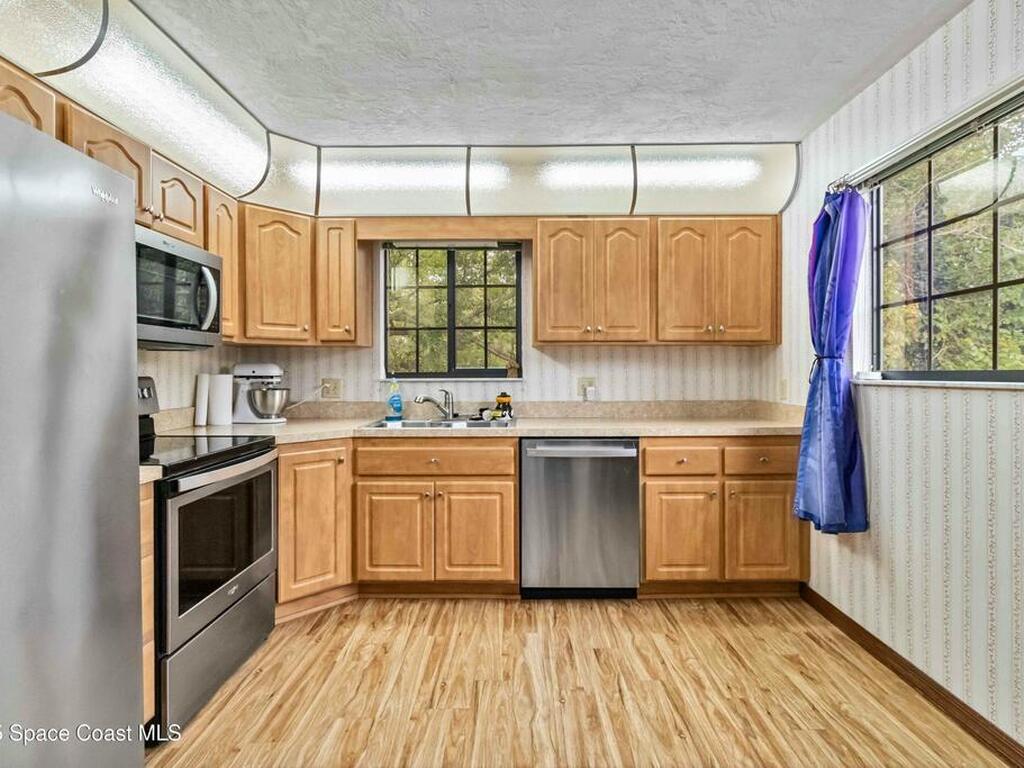 873 Greenwood Manor Circle, West Melbourne, FL 32904