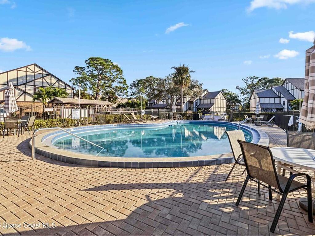 873 Greenwood Manor Circle, West Melbourne, FL 32904