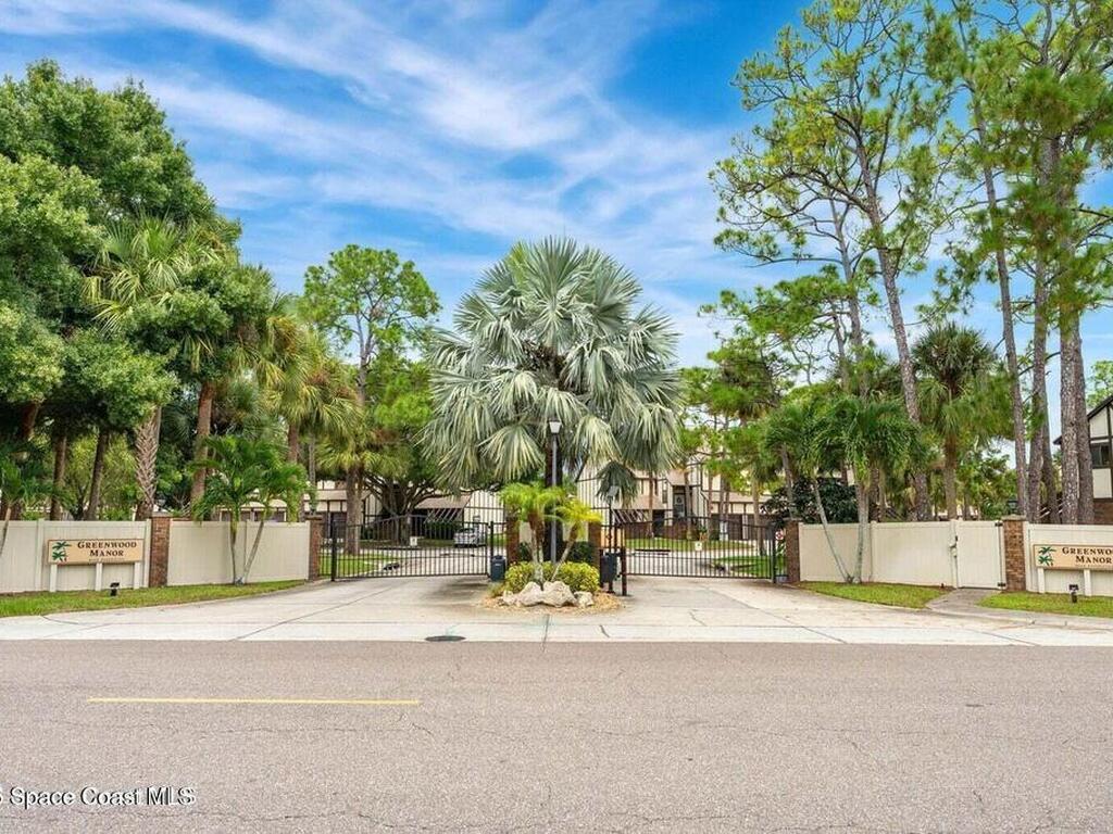 873 Greenwood Manor Circle, West Melbourne, FL 32904