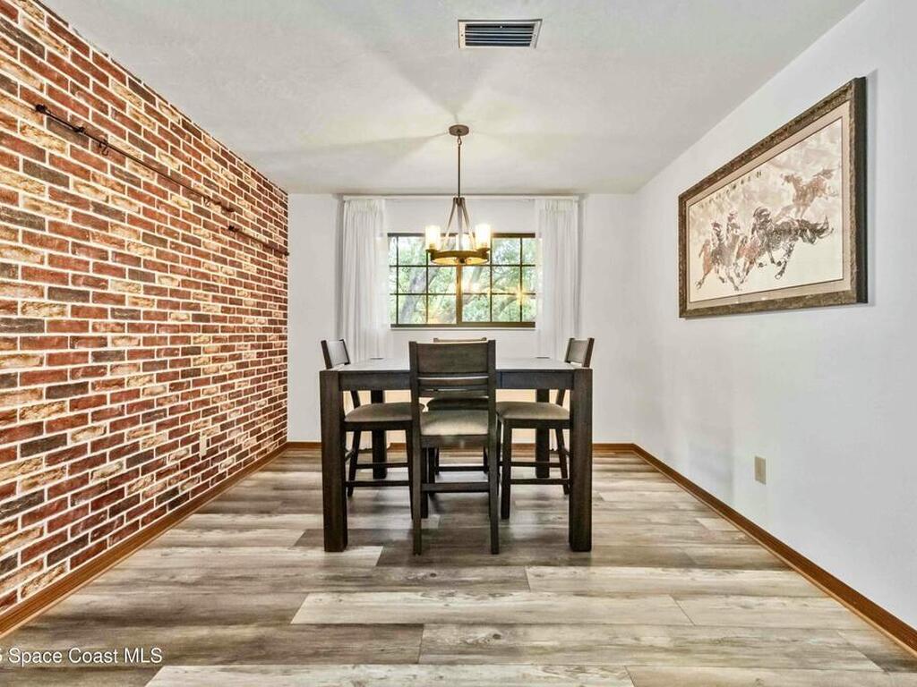 873 Greenwood Manor Circle, West Melbourne, FL 32904