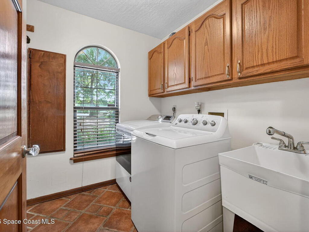 3380 Lionel Road, Mims, FL 32754