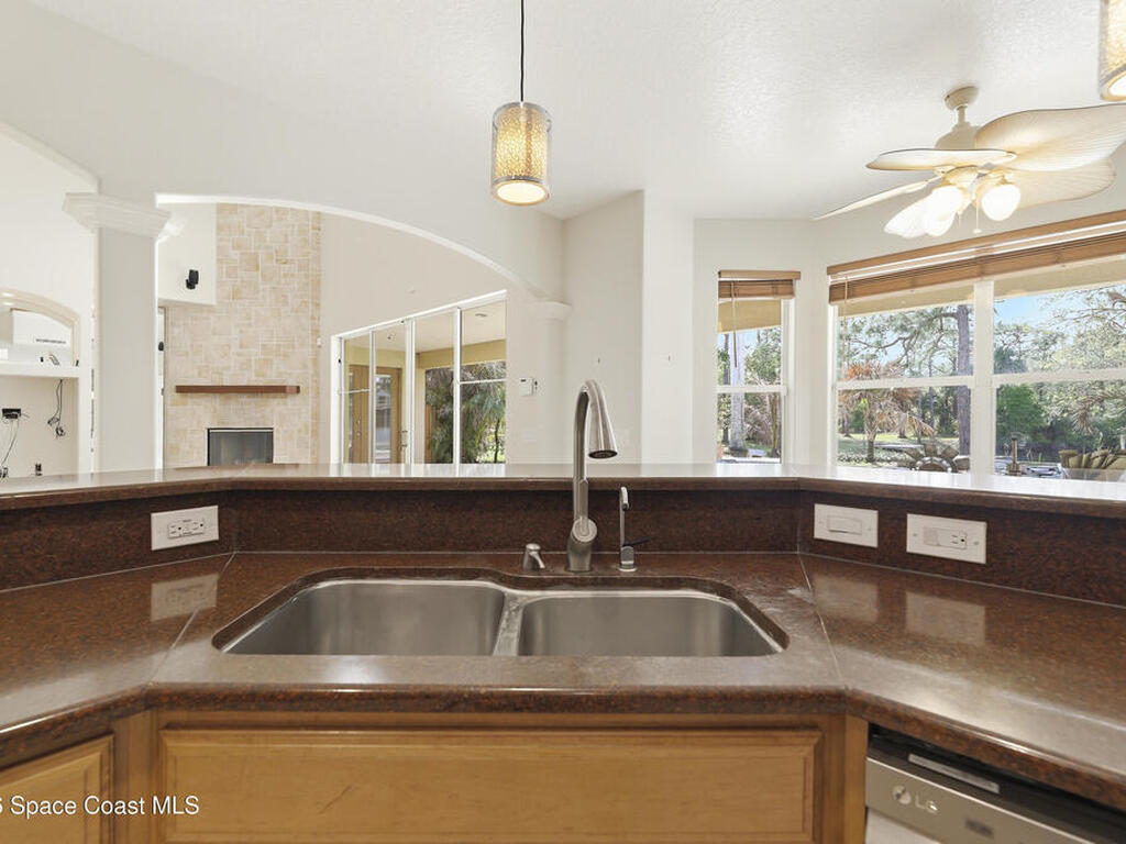 2300 Duncil Lane, Malabar, FL 32950