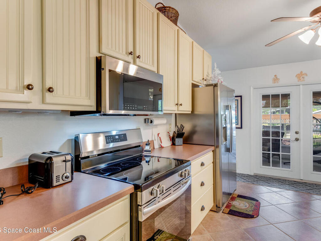 235 Randle Avenue, Oak Hill, FL 32759