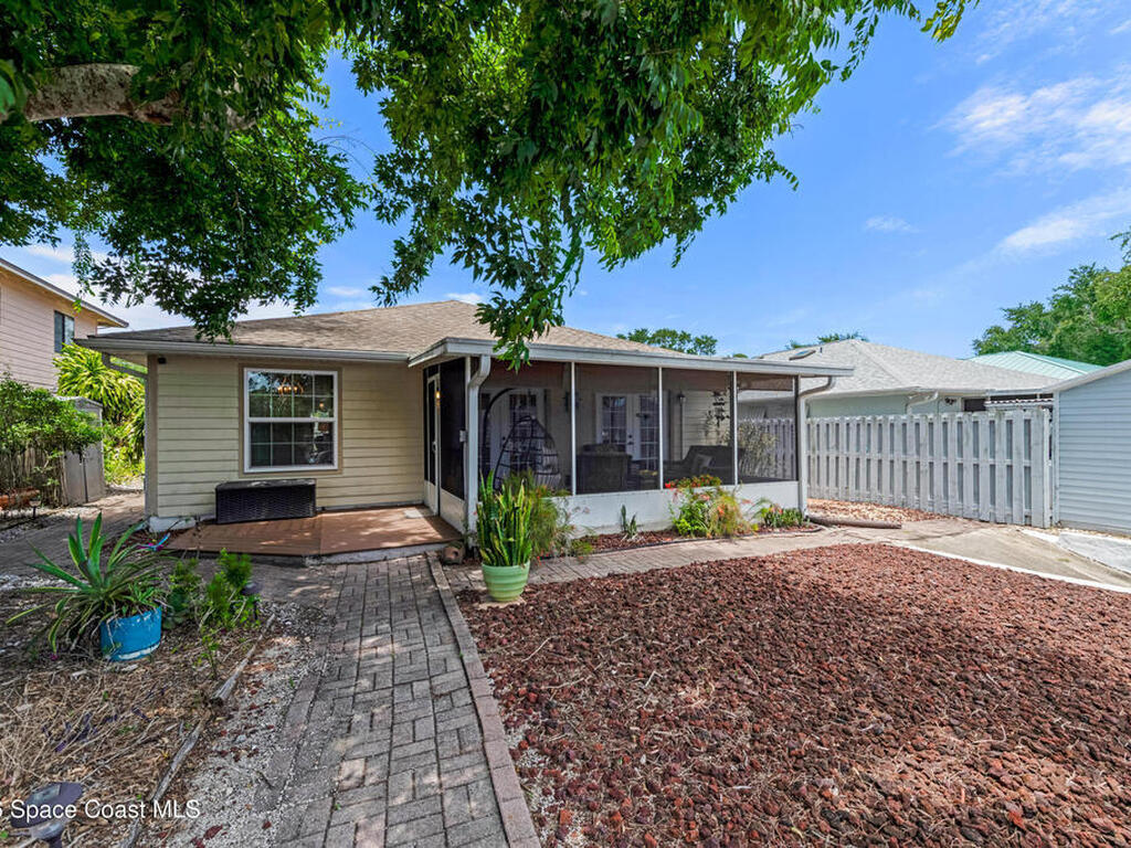 235 Randle Avenue, Oak Hill, FL 32759