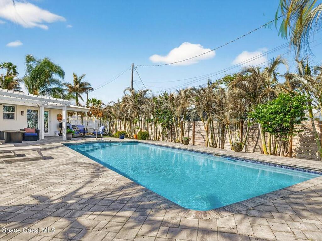 500 Hibiscus Trail, Melbourne Beach, FL 32951