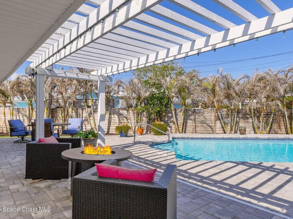 500 Hibiscus Trail, Melbourne Beach, FL 32951