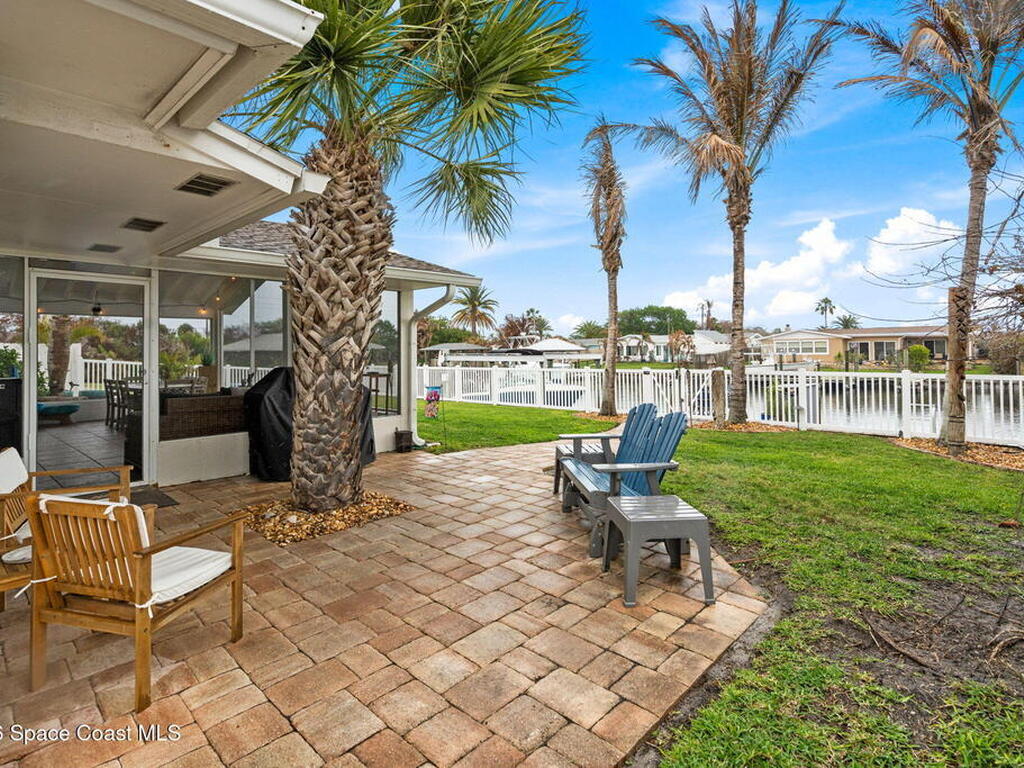 107 La Riviere Road, Cocoa Beach, FL 32931