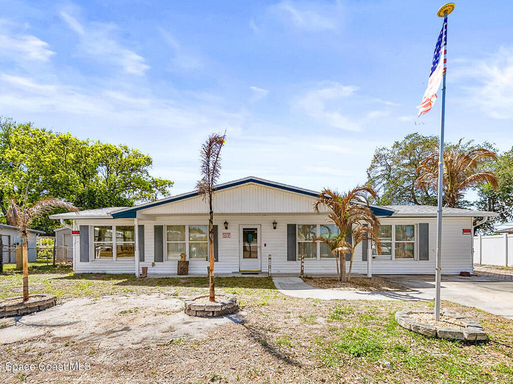 2241 Cindy Circle, Melbourne, FL 32935
