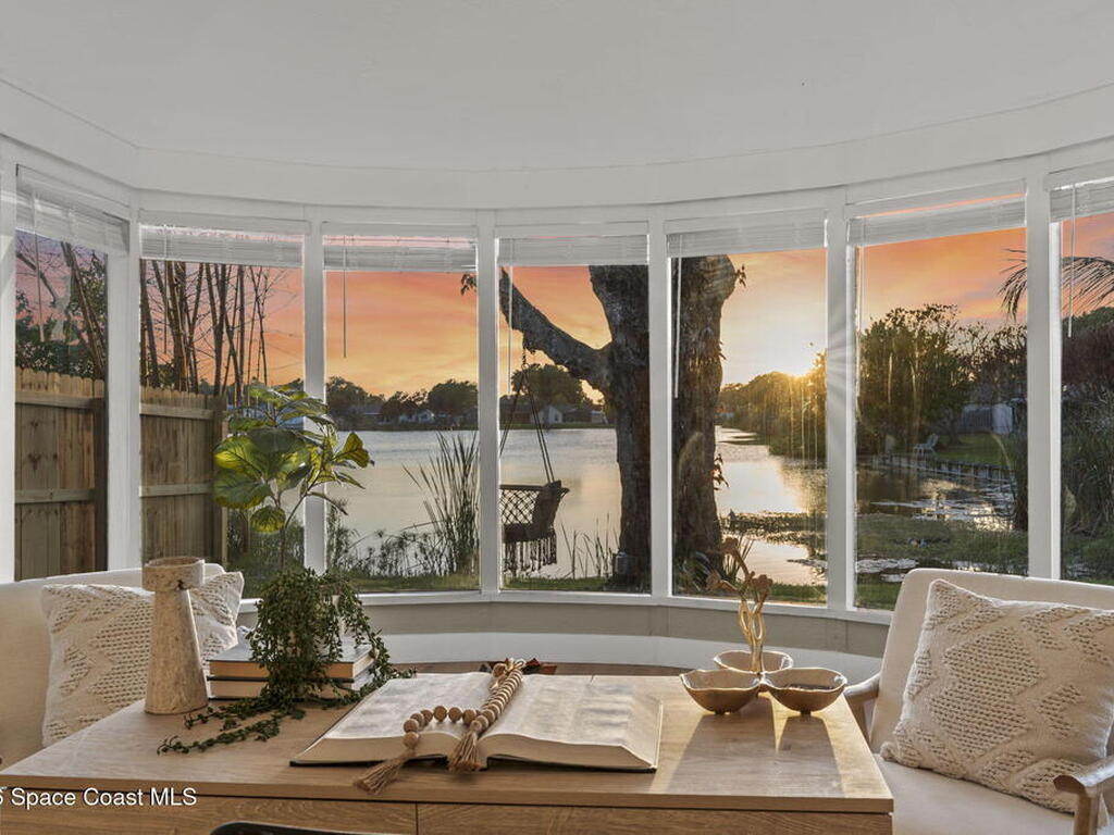 2630 Raintree Lake Circle, Merritt Island, FL 32953