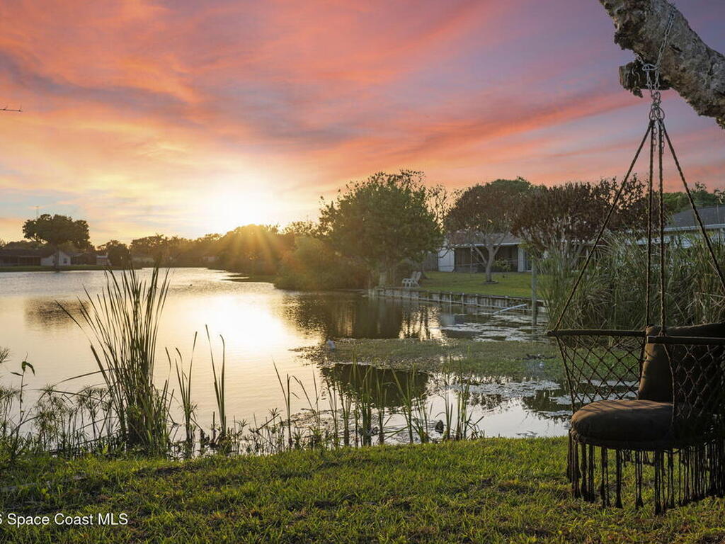 2630 Raintree Lake Circle, Merritt Island, FL 32953