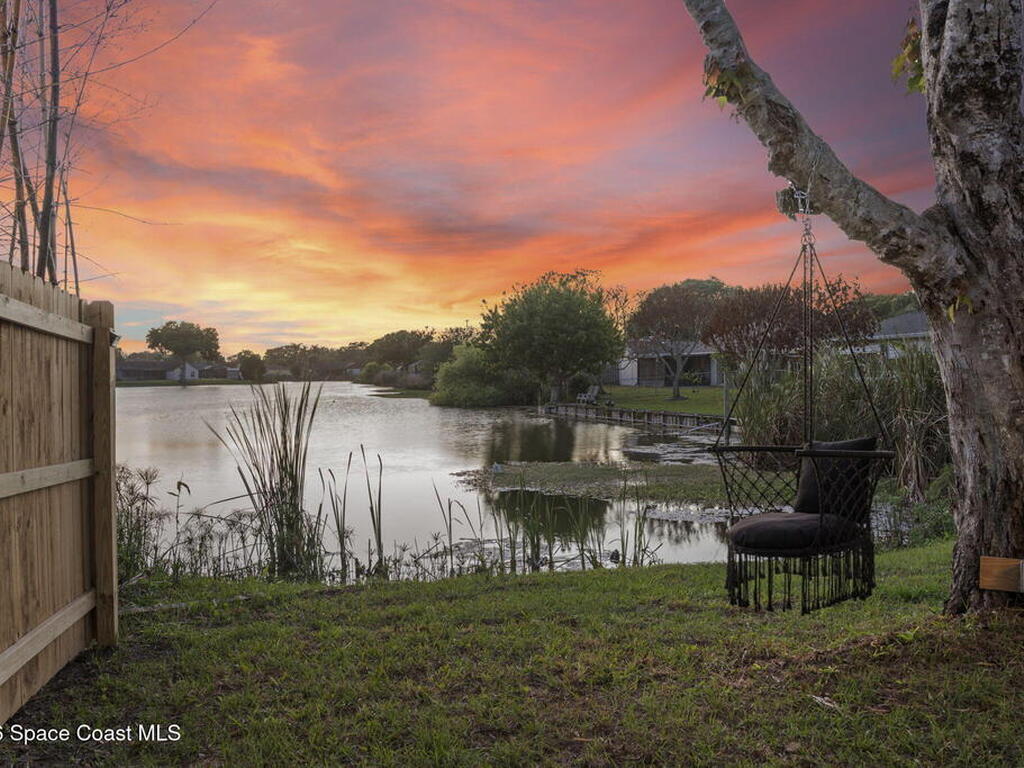 2630 Raintree Lake Circle, Merritt Island, FL 32953