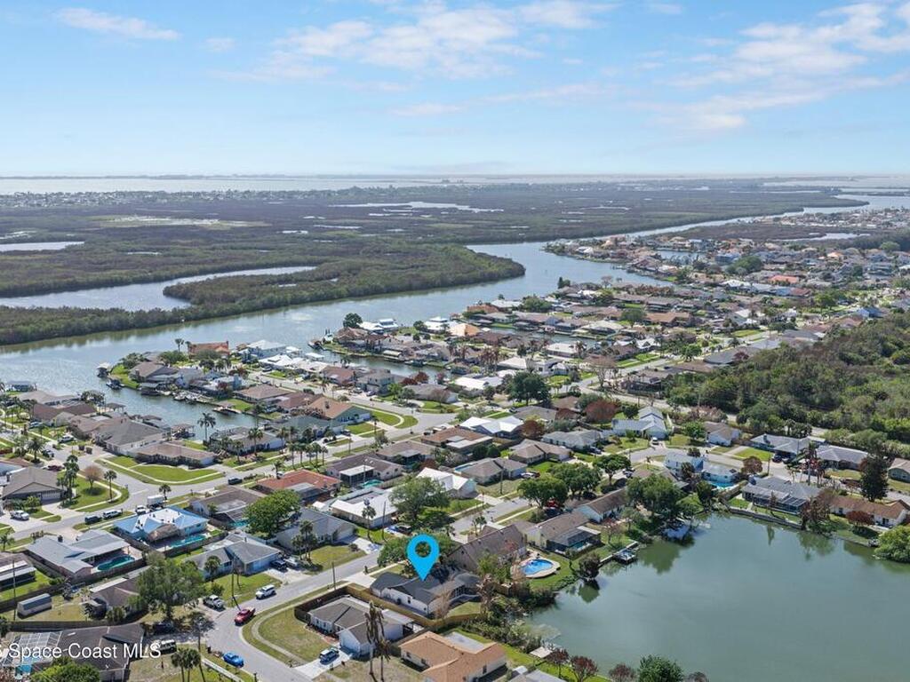 2630 Raintree Lake Circle, Merritt Island, FL 32953