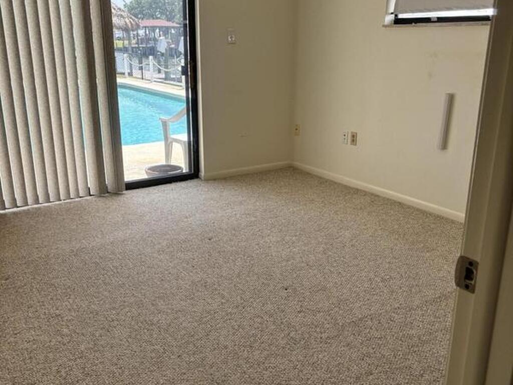 1725 E Riviera Drive, Merritt Island, FL 32952