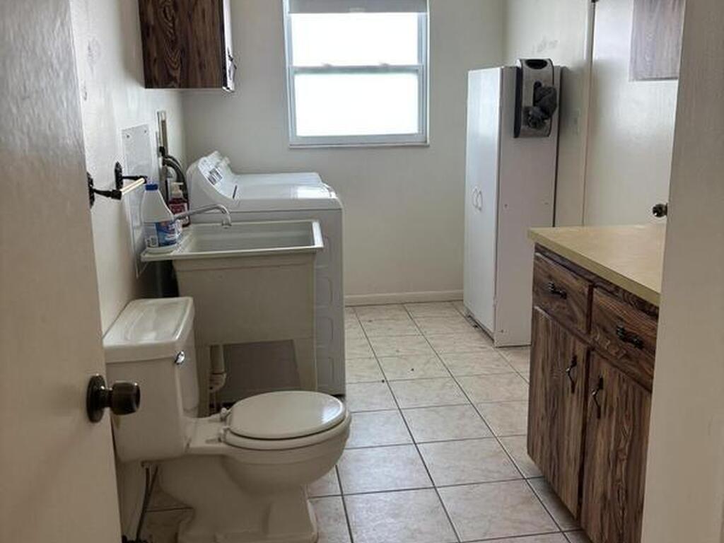 1725 E Riviera Drive, Merritt Island, FL 32952