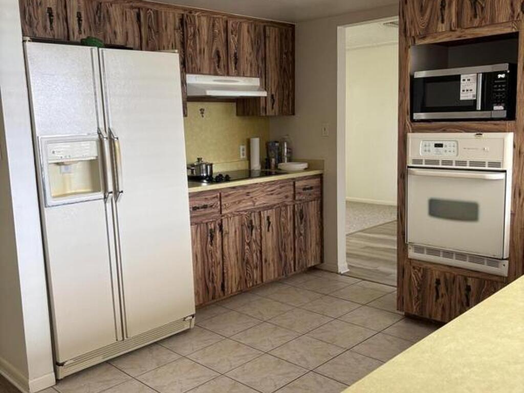 1725 E Riviera Drive, Merritt Island, FL 32952