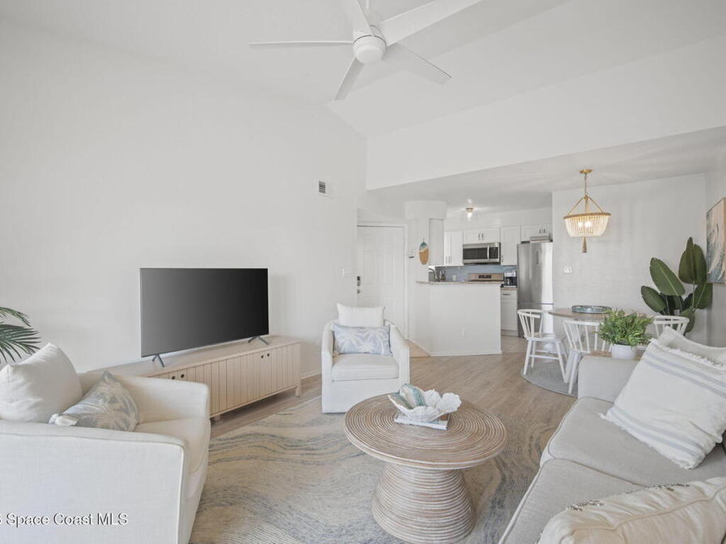650 Island Club Court, Indialantic, FL 32903
