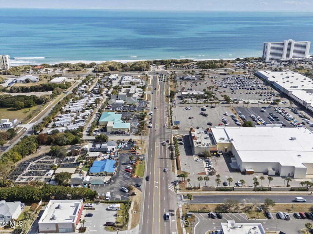 650 Island Club Court, Indialantic, FL 32903