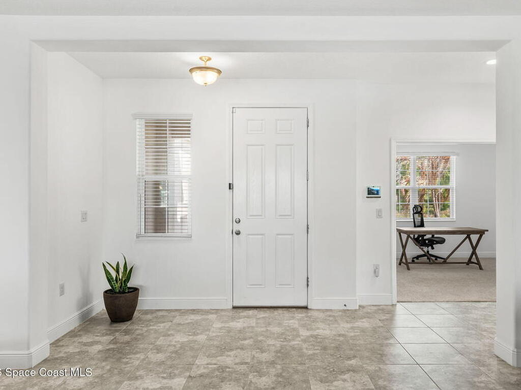165 Loymer Circle, Merritt Island, FL 32953