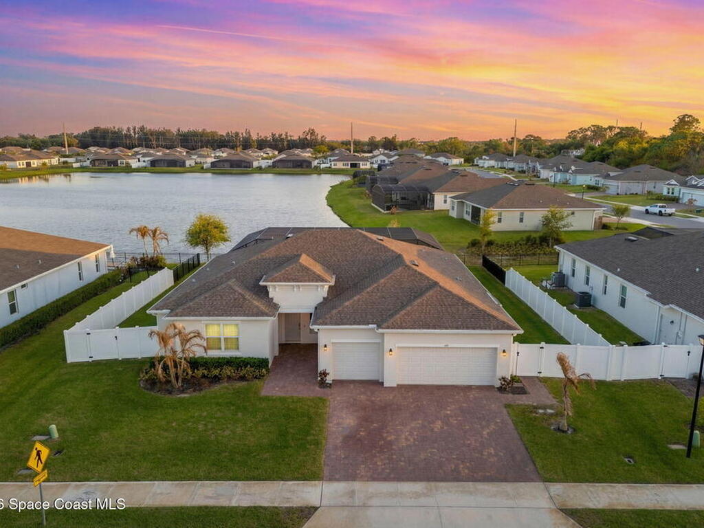 165 Loymer Circle, Merritt Island, FL 32953