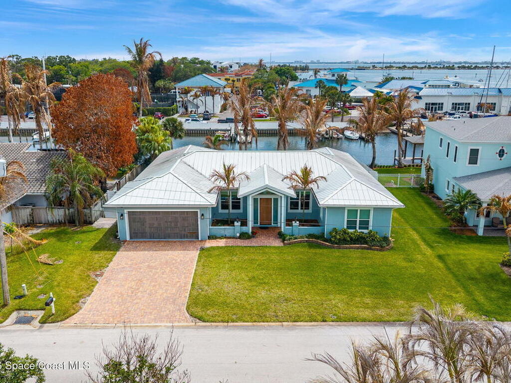 112 Cat Cay Lane, Indian Harbour Beach, FL 32937