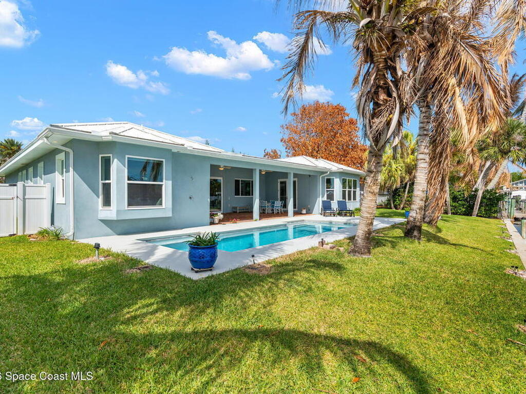 112 Cat Cay Lane, Indian Harbour Beach, FL 32937