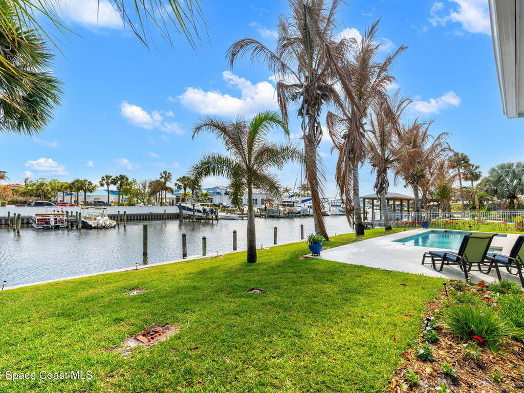 112 Cat Cay Lane, Indian Harbour Beach, FL 32937