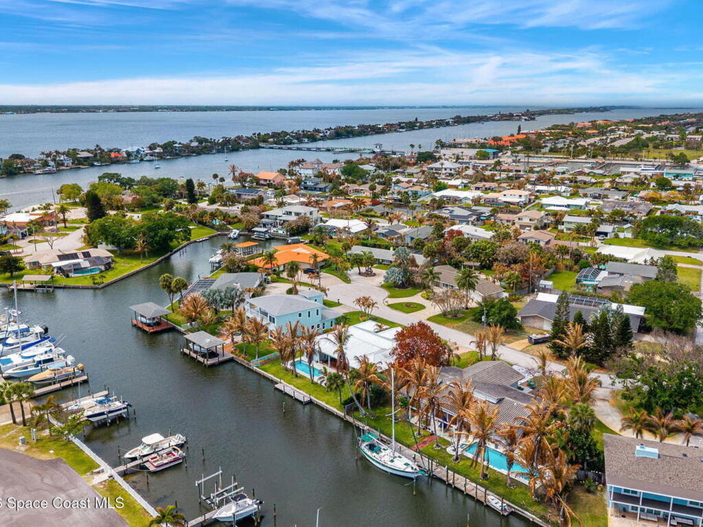 112 Cat Cay Lane, Indian Harbour Beach, FL 32937
