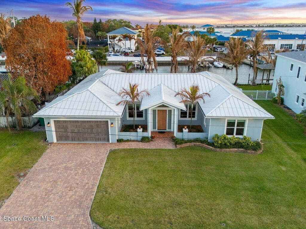 112 Cat Cay Lane, Indian Harbour Beach, FL 32937